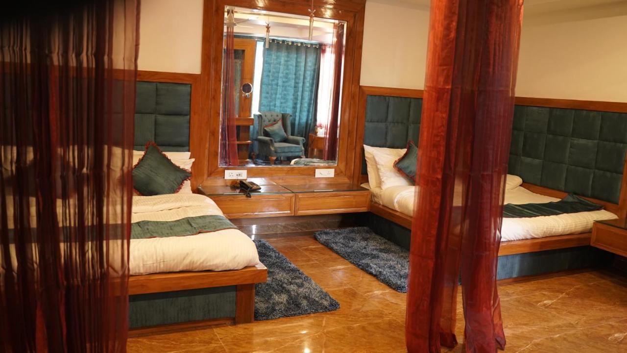 Hotel Saheb'S Castle Mcleodganj แมคลอยด์กันจ์ ภายนอก รูปภาพ