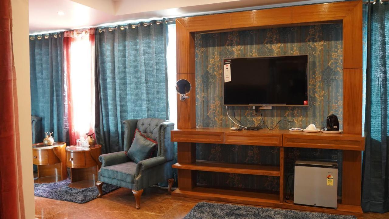 Hotel Saheb'S Castle Mcleodganj แมคลอยด์กันจ์ ภายนอก รูปภาพ