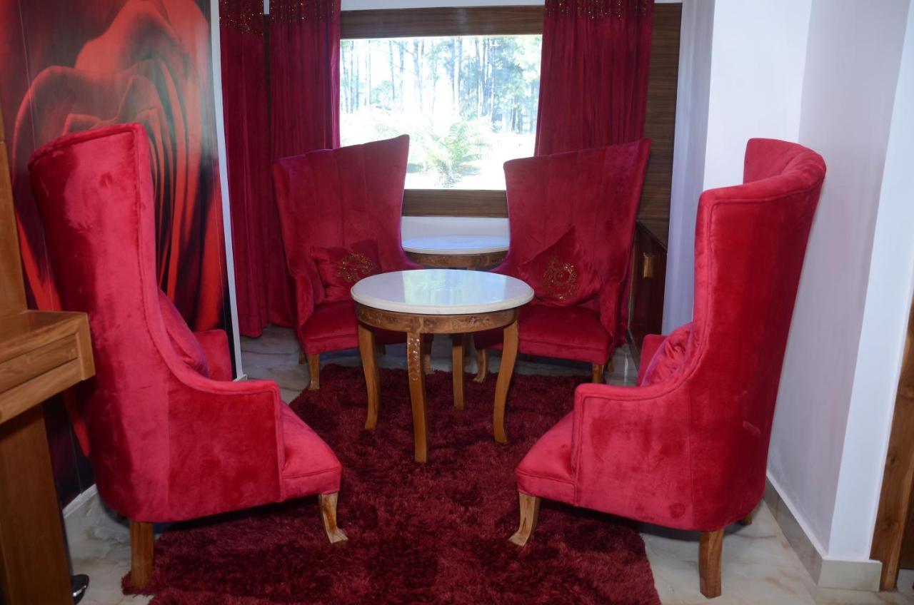 Hotel Saheb'S Castle Mcleodganj แมคลอยด์กันจ์ ภายนอก รูปภาพ